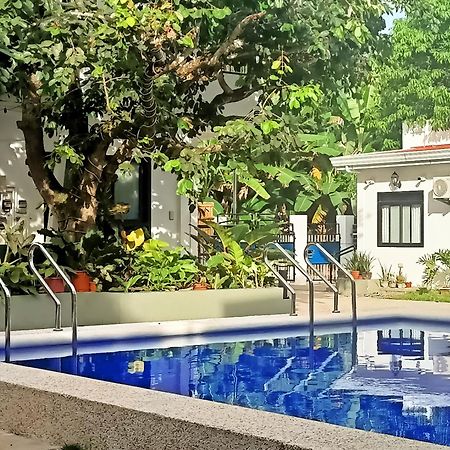 Alona Whitehouses Resort 팡라오 외부 사진